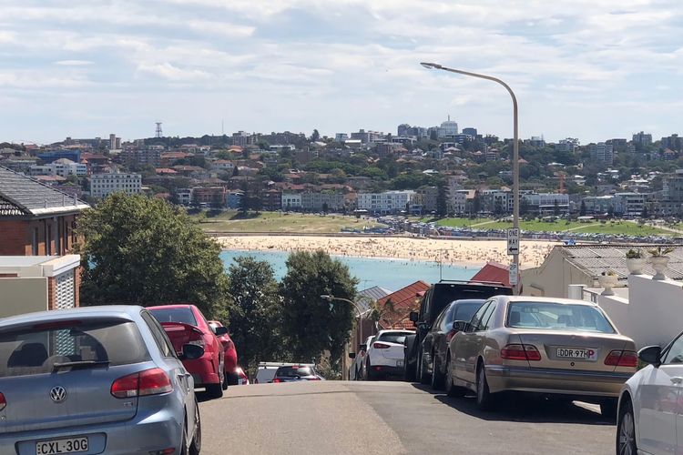 Upscale Cliffside Studio w Ocean Views Nth Bondi