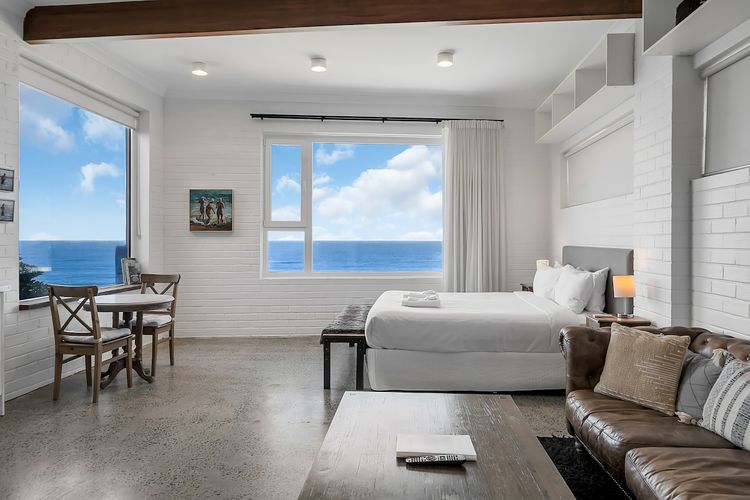You can see the Pacific Ocean from every window. Were talking orange sunsets, migrating whale pods, seal and dolphin sightings. This place is insane.