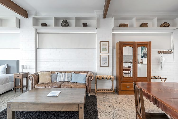 Upscale Cliffside Studio w Ocean Views Nth Bondi