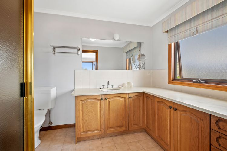 Spacious Family Retreat on Fischer 3
