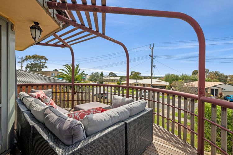 Spacious Family Retreat on Fischer 4