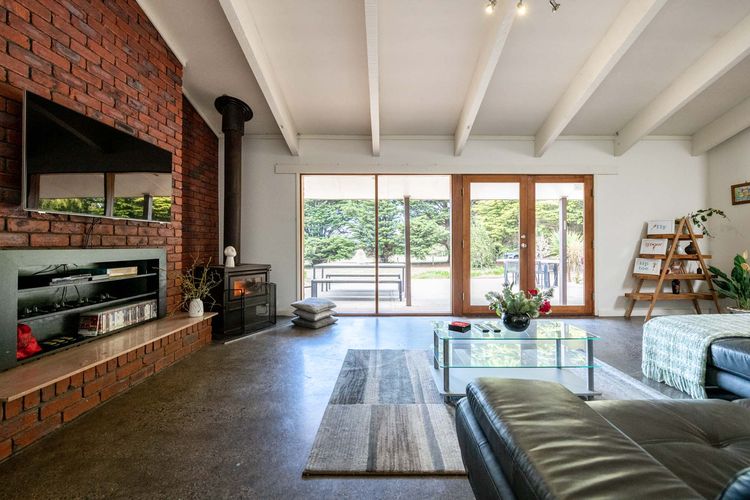 Seaside Country Escape