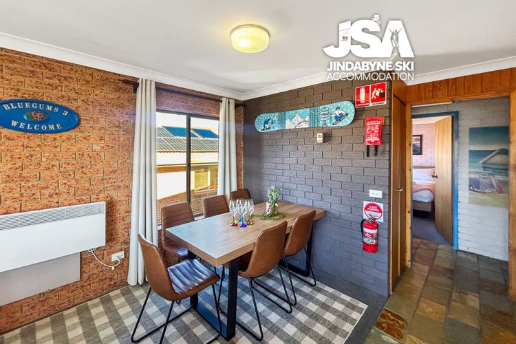 Bluegums 3 – 3/52 Gippsland Street