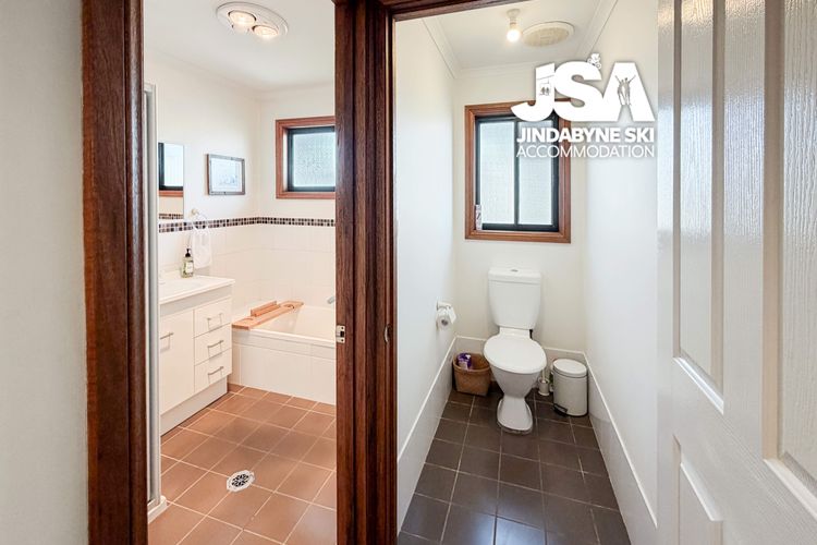 Berridale Cottage – 10 Robert Street