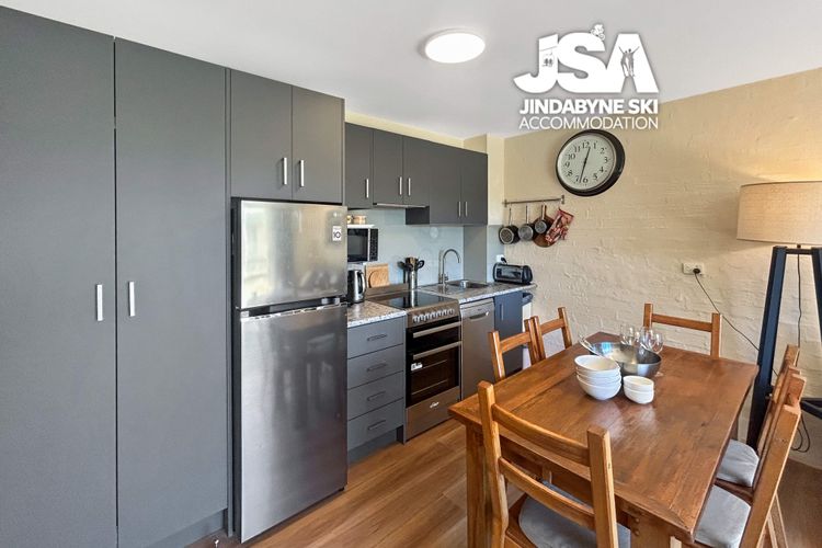 Alpine Mountain View 9