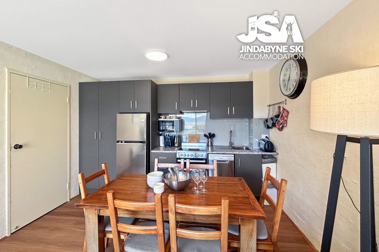 Alpine Mountain View 9