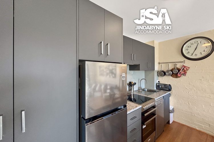 Alpine Mountain View 9