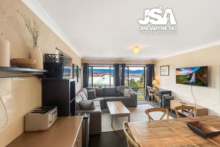 Alpine Mountain View 44