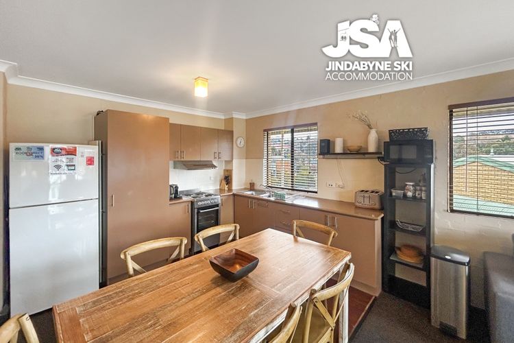 Alpine Mountain View 44