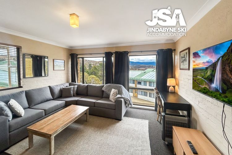 Alpine Mountain View 44