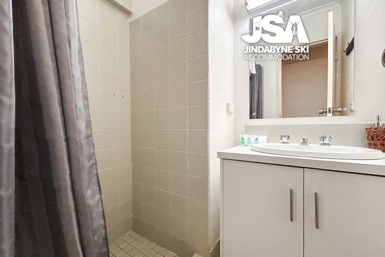 Alpine Mountain View 44