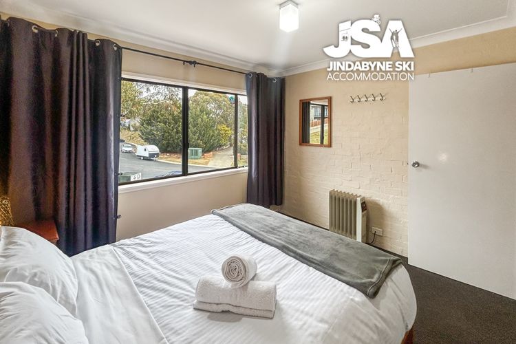 Alpine Mountain View 44