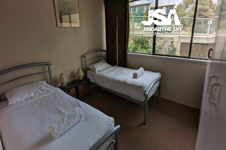 Alpine Mountain View 48