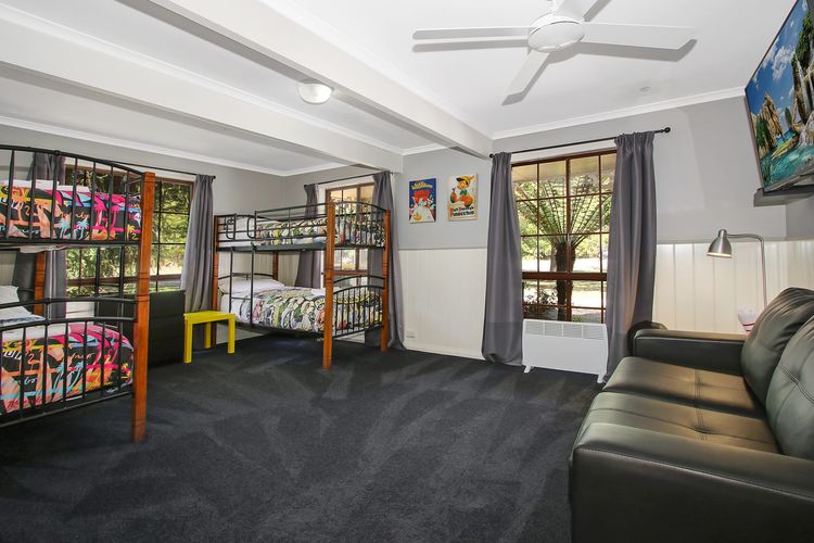 Tudor House – Large Family Home with shared pool