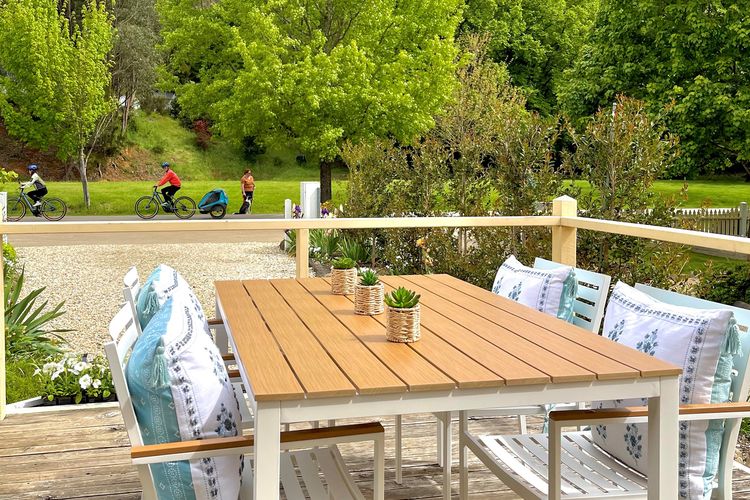 Autumn Beauty – Alpine Cottage 5