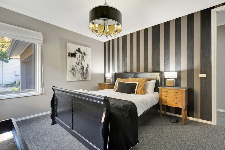 Collins Retreat – 4 Bedroom home with Pool