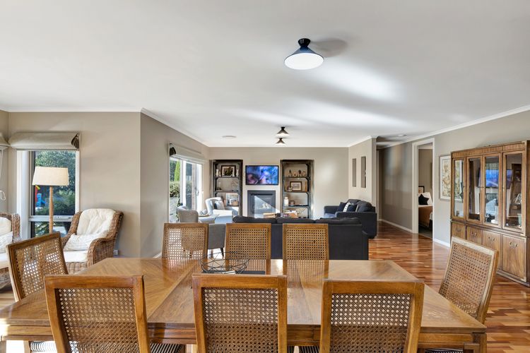 Collins Retreat – 4 Bedroom home with Pool