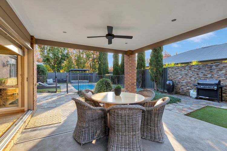 Collins Retreat – 4 Bedroom home with Pool