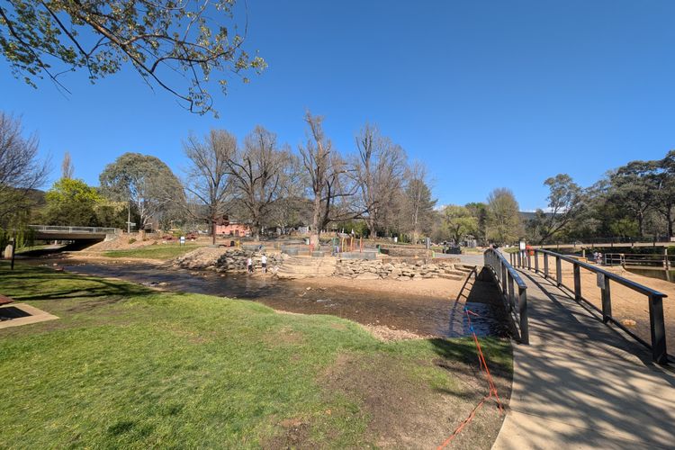 Unit 6 Centenary Park Townhouse