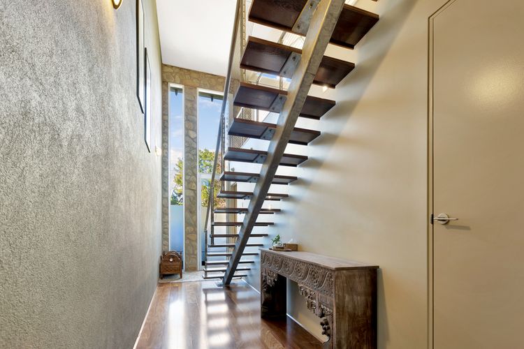 Unit 6 Centenary Park Townhouse