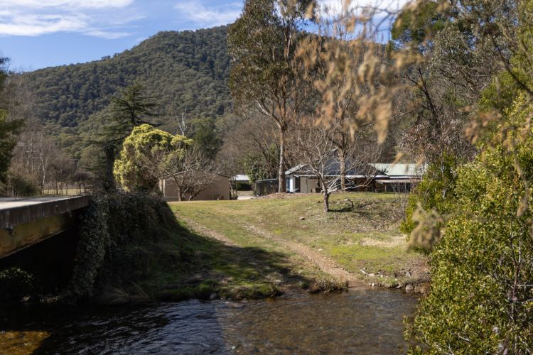 Harrietville on the Ovens