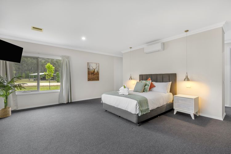 Mountain and River Retreat