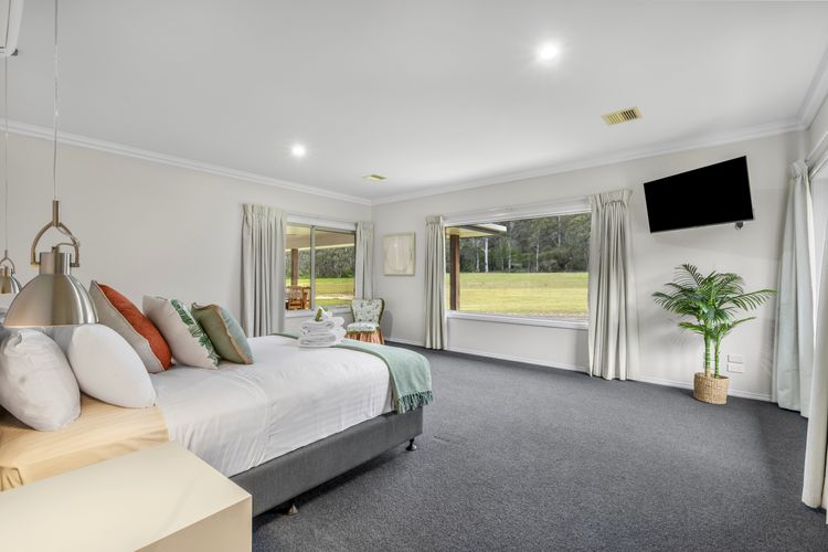 Mountain and River Retreat