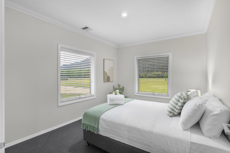 Mountain and River Retreat