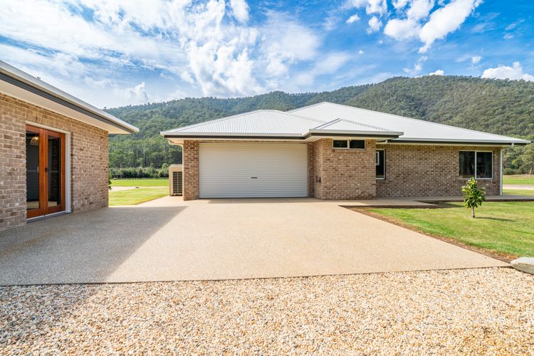 Mountain and River Retreat