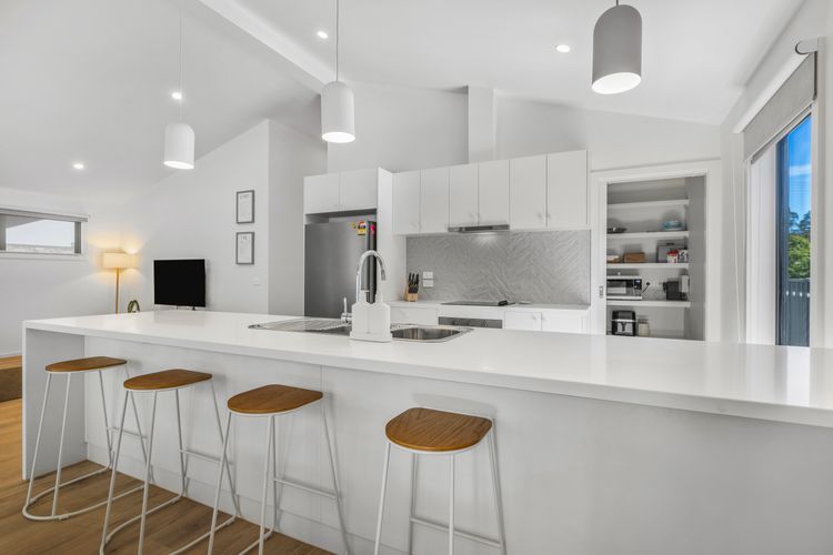 Pioneer Lane Bright Retreat