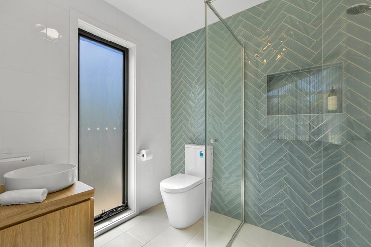 Pioneer Lane Bright Retreat