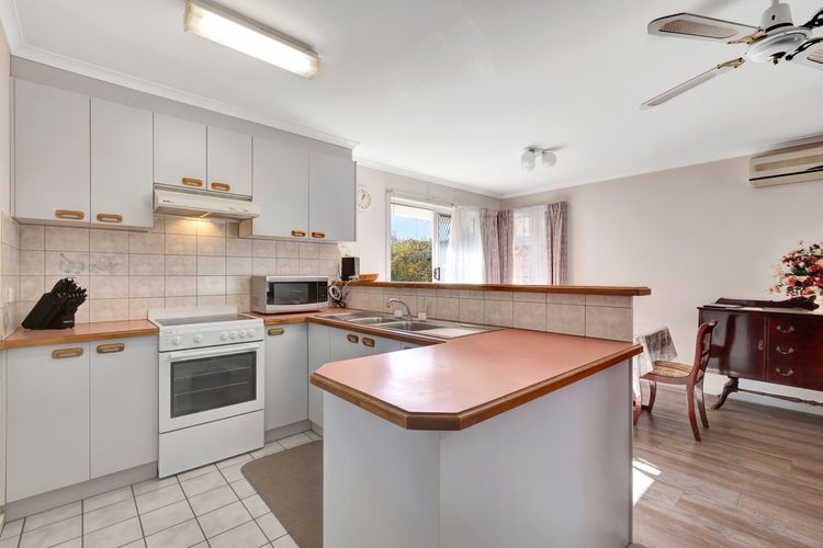 Wood Street Central – Central location!