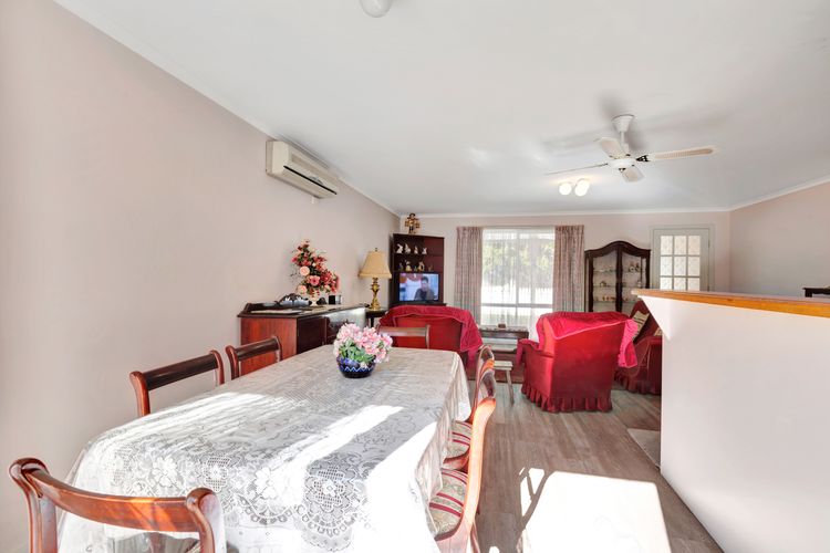 Wood Street Central – Central location!