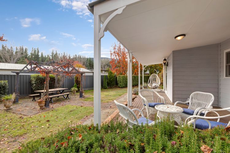 Collins Cottage – Luxury Accommodation