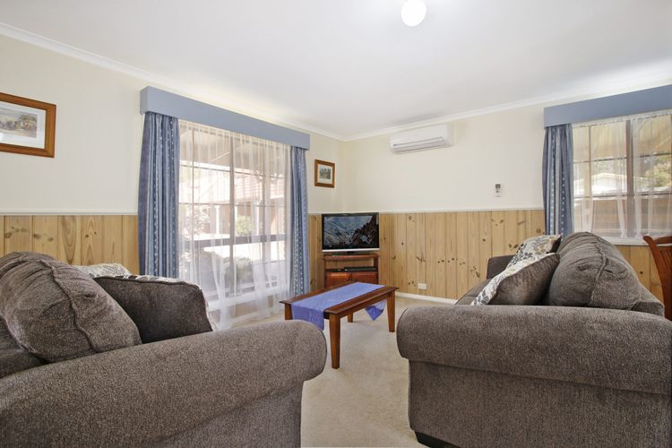 Cedar Cottage –  Unit 3 Tudor Village