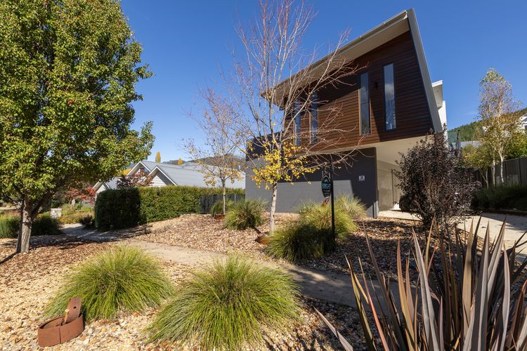 Mountain Mist Retreat – 5 Bedrooms