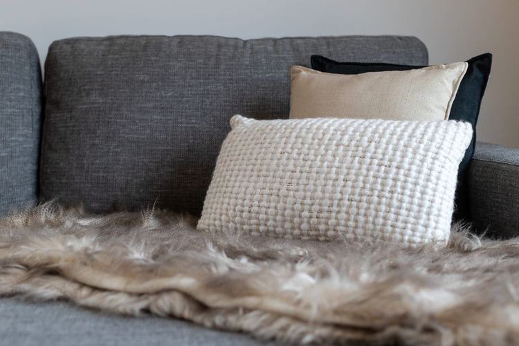 Balcony to Bogong – modern house ten minute stroll to town