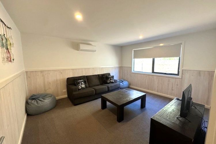 BLUE Haven In Bright Victoria