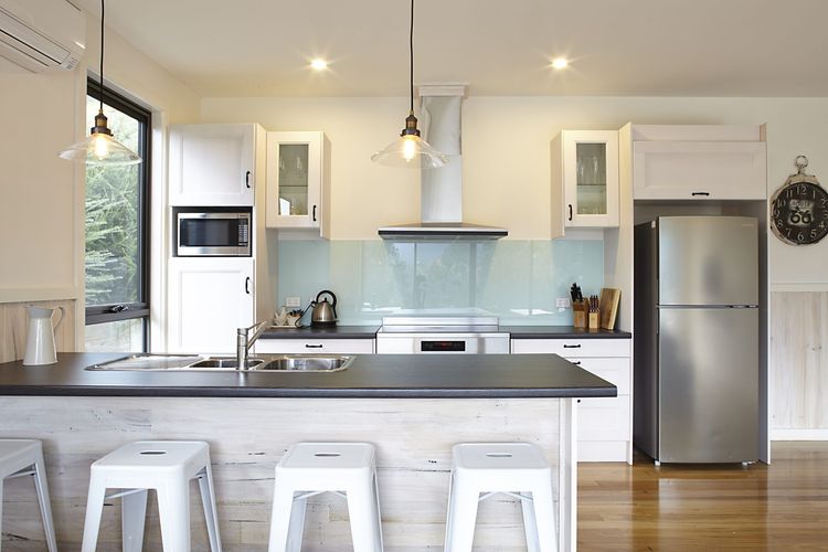 BLUE Haven In Bright Victoria