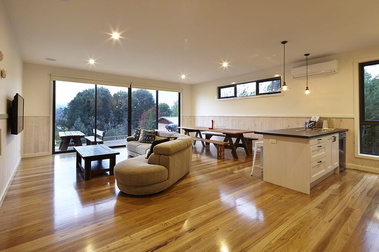 BLUE Haven In Bright Victoria