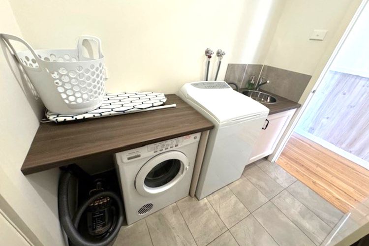 BLUE Haven In Bright Victoria