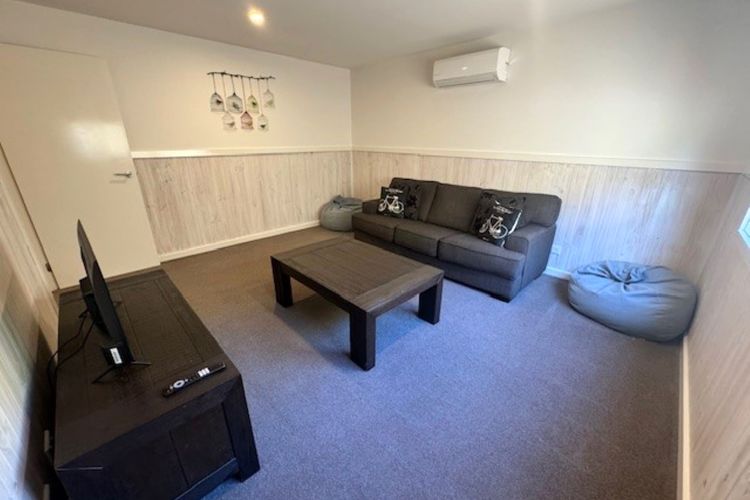 BLUE Haven In Bright Victoria