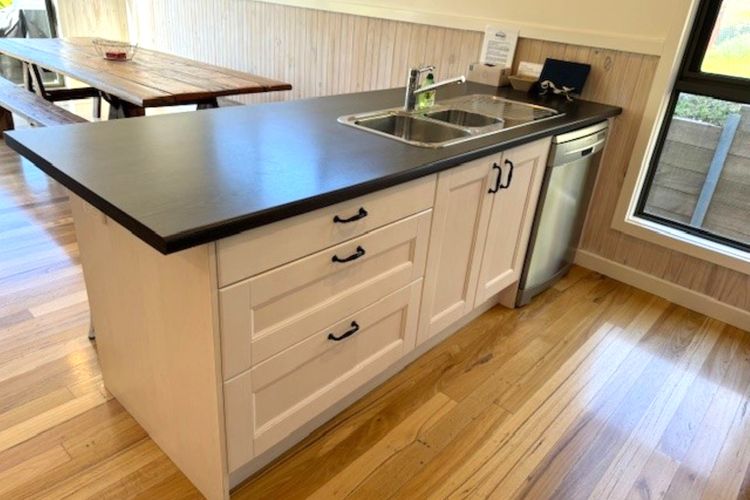 BLUE Haven In Bright Victoria