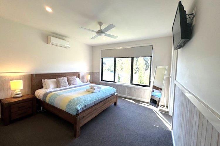 BLUE Haven In Bright Victoria