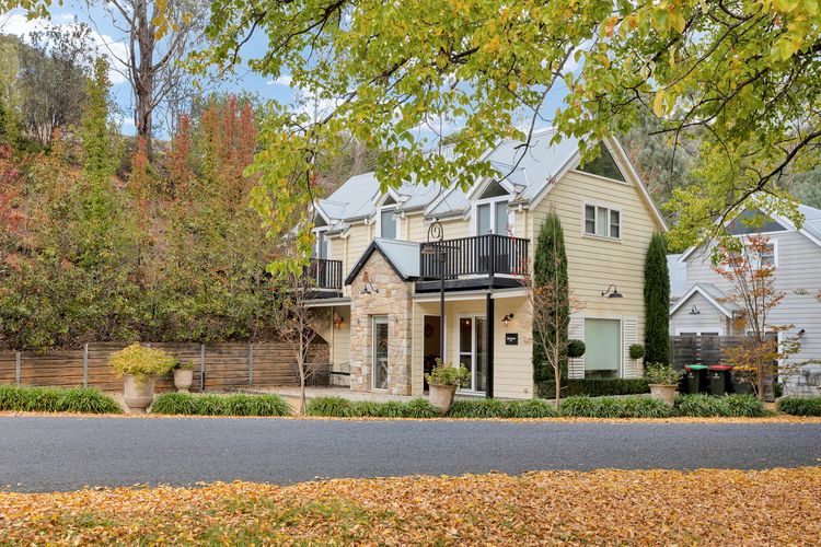 Beyond Bliss – Guesthouse 1