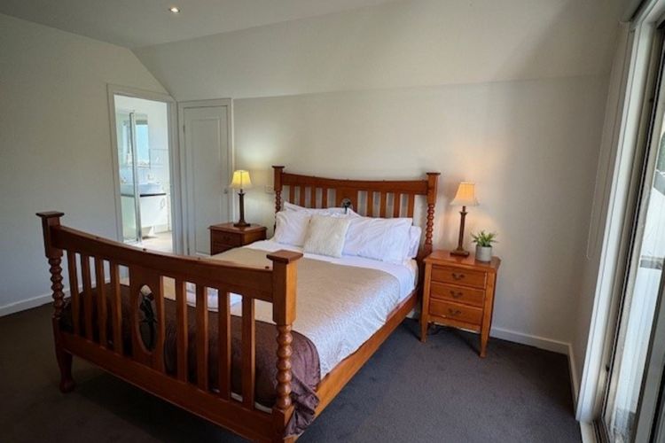 Track 4 – On the Rail Trail