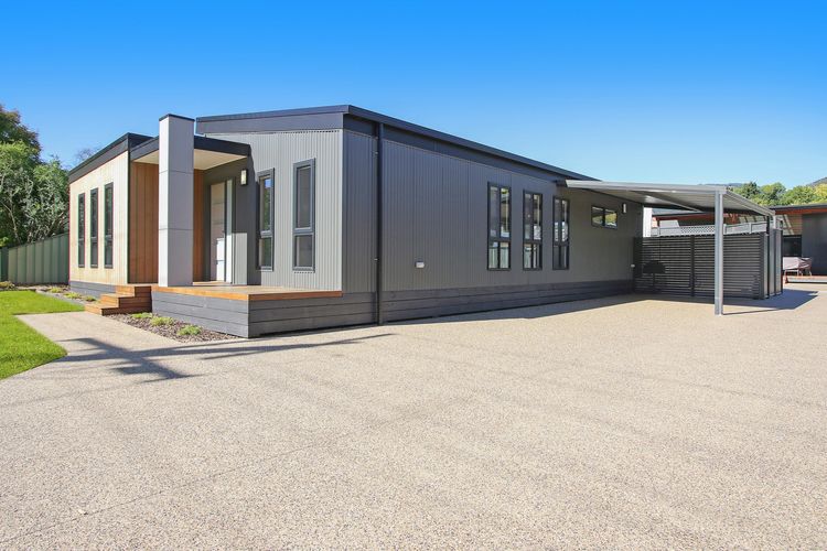 Snowgum Bright Retreat – 1