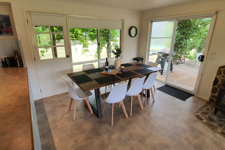 Feathertop Views and Barn