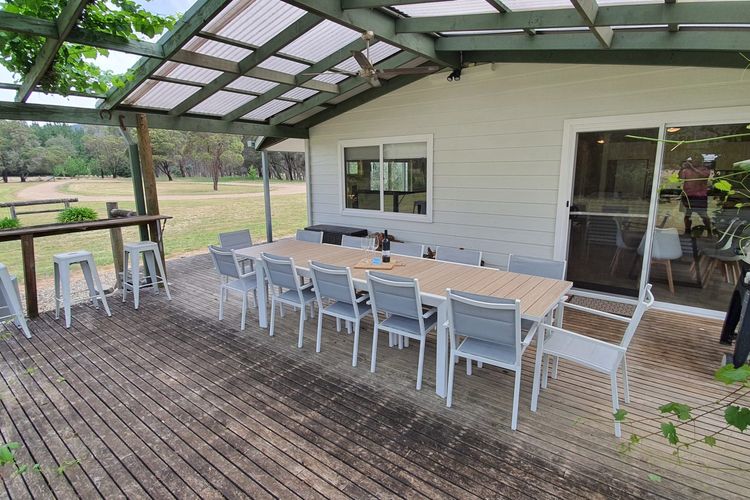 Feathertop Views and Barn