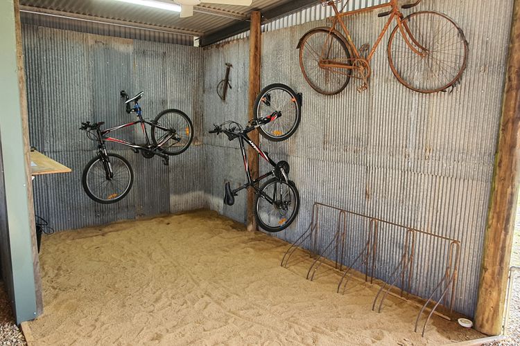 Feathertop Views and Barn